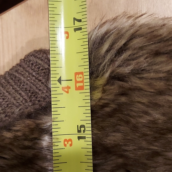 NWOT Women's 89th &Madison Faux Fur Sweater Vest W/Belt  Size M - Picture 7 of 10